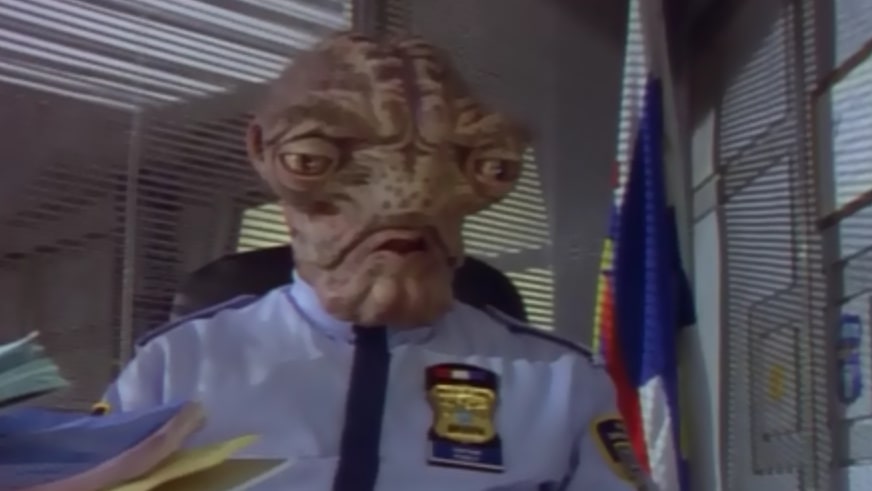 Кадр из сериала Космический полицейский участок
